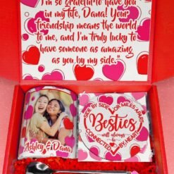 The Sweetheart Friendship Giftbox