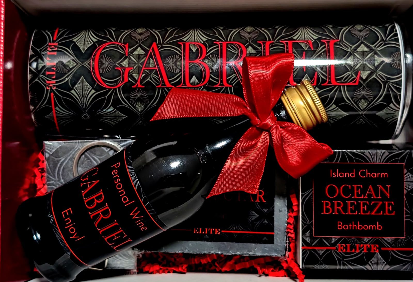 Crimson Art Deco Lounge